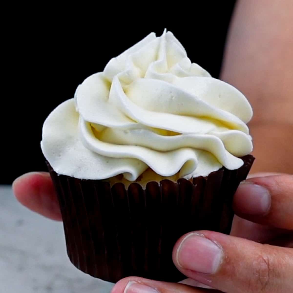 How To Make Ermine Frosting: A Step-by-Step Guide